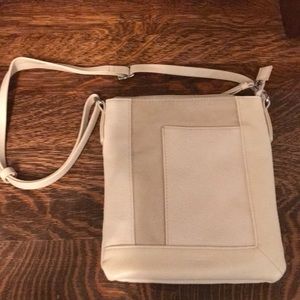 Medium size Kenneth Cole Reaction cross body bag